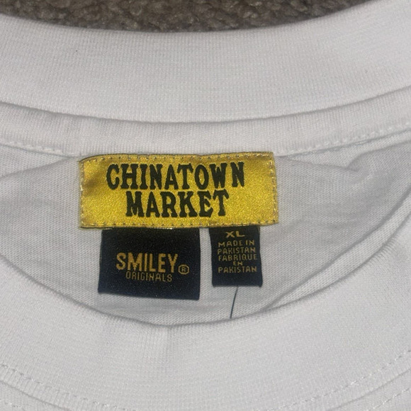 Chinatown MARKET Crumpled‎ Smiley Face T Shirt XL White Rare - Picture 3 of 7